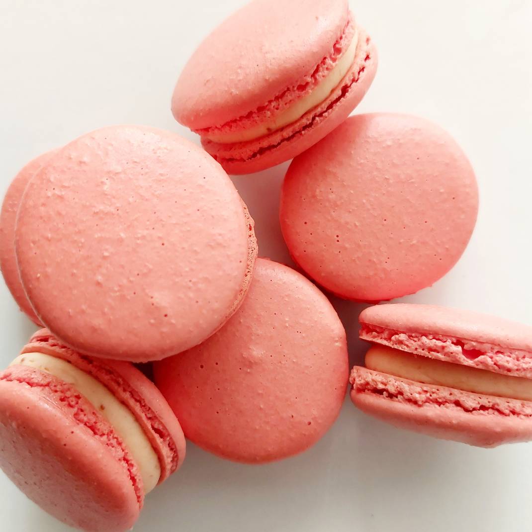 Strawberry  Parisian Macaroon