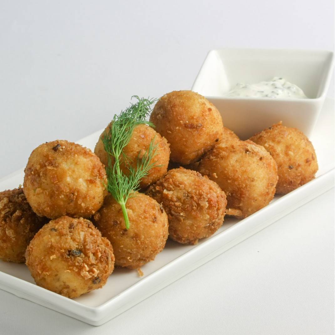 8 Mini Salmon, Spinach and Dill Fishcakes