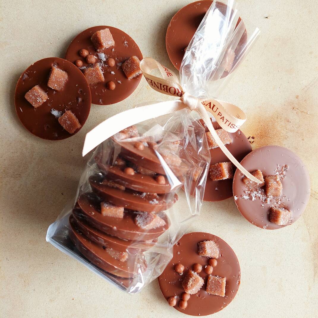 Milk Chocolate, Sea Salted Caramel Fudge Discs
