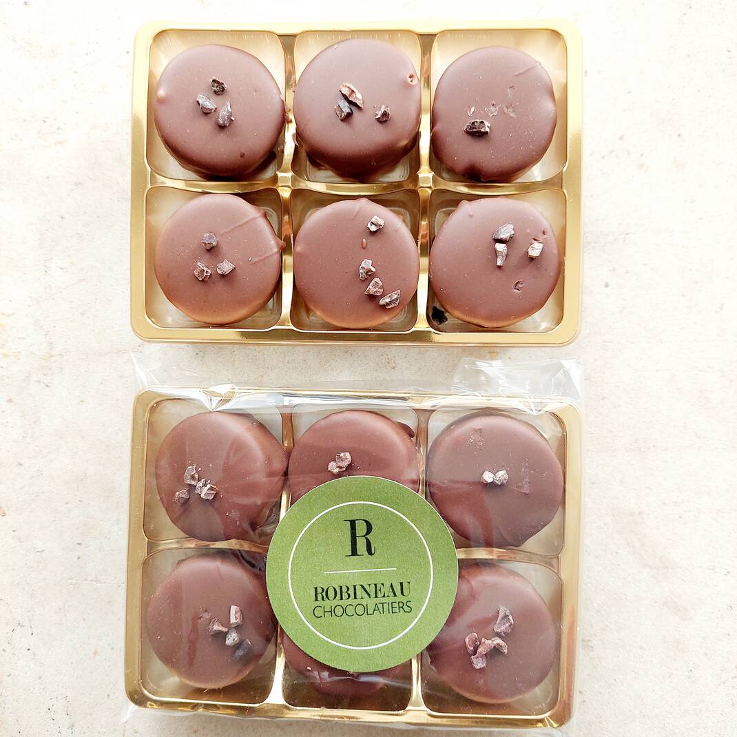 6 Milk Chocolate Chip Cookie Dough with Confit Orange & Almond