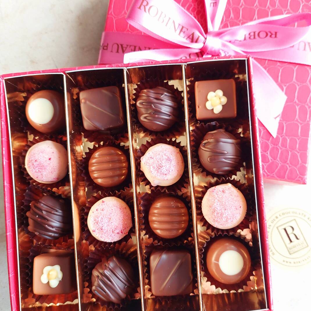 16 Mothers Day Chocolate Selection Box