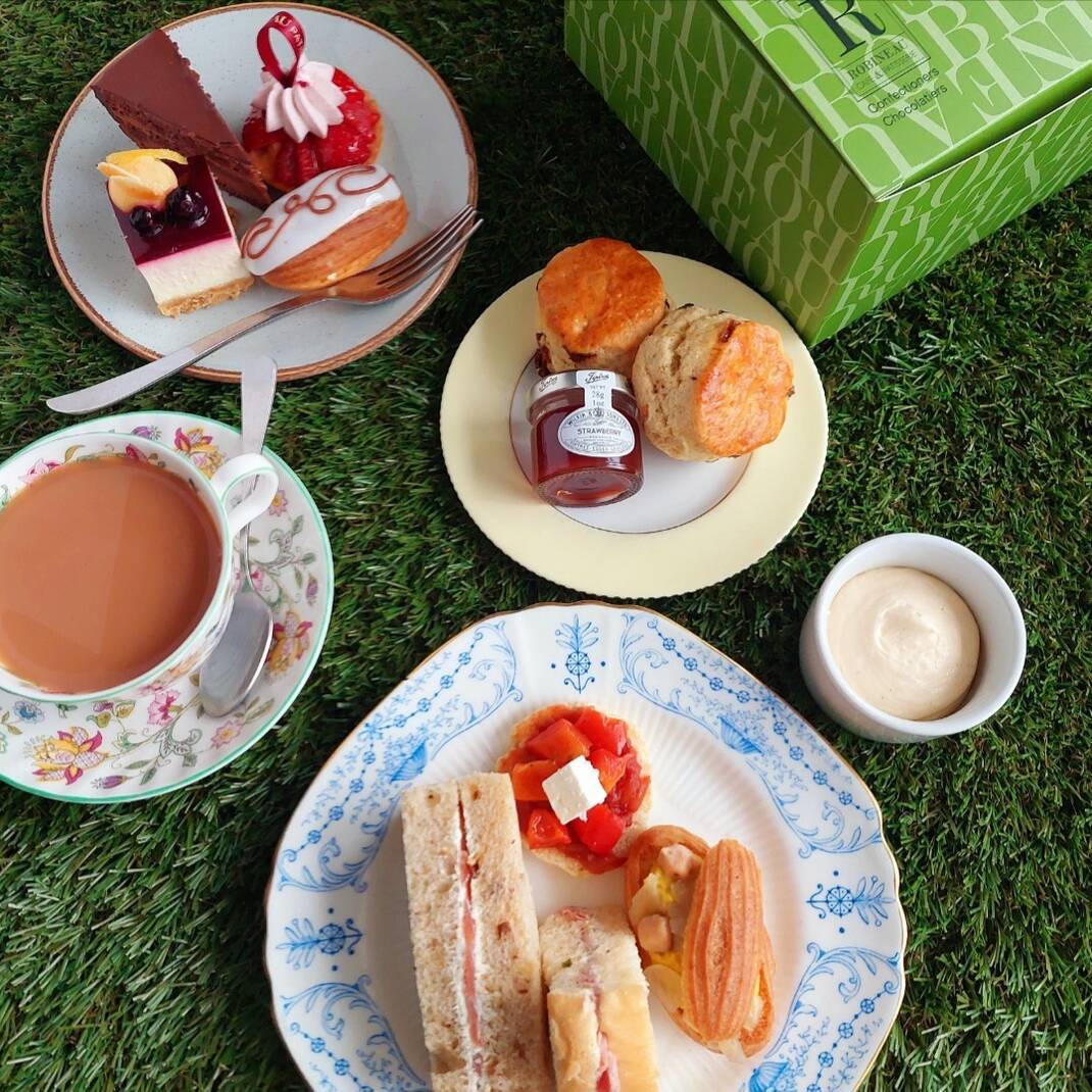 Champagne Afternoon Tea for Two to Takeaway
