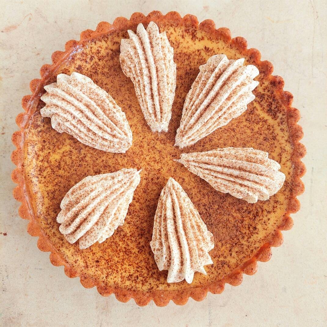 Large Custard Tart with Vanilla Chantilly (27 cm)