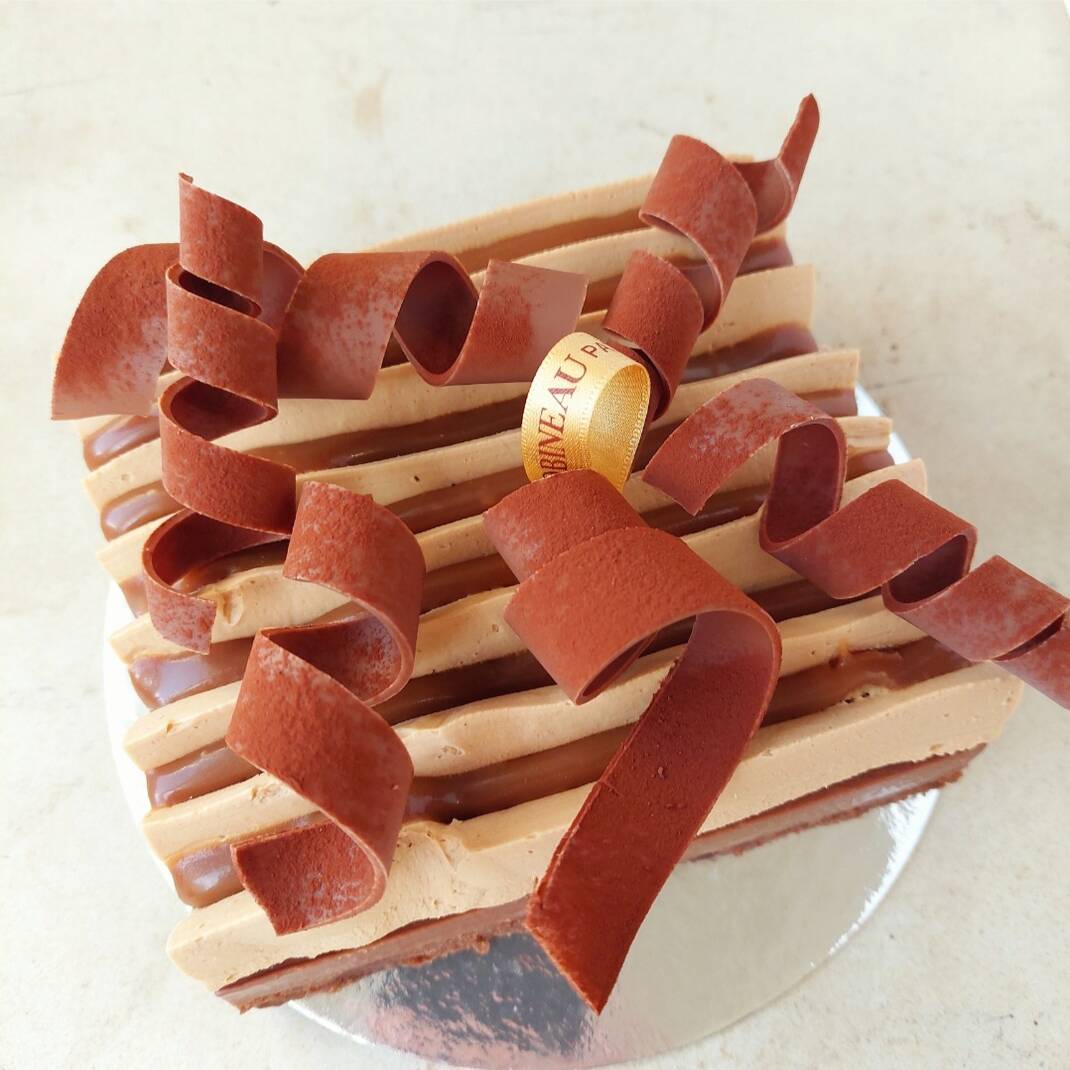 Large Salted Caramel Indulgence