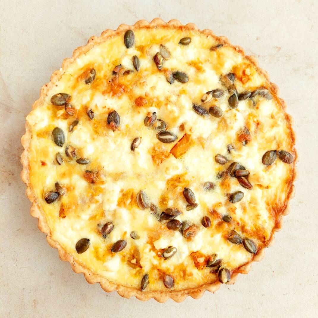 Pan Fried Squash, Feta, Spinach, Red Onion & Toasted Pumpkin Seeds Quiche (Large)